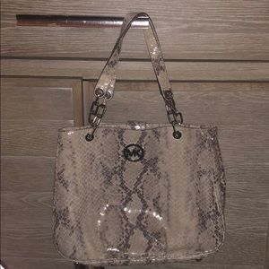 Michael kors almost NEW bag